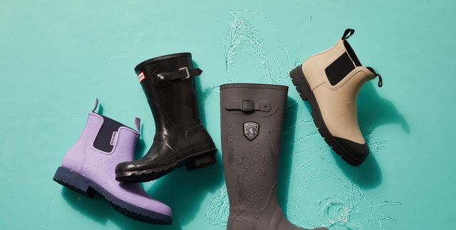 29 Best Rain Boots And Shoes That Keep Your Socks Dry