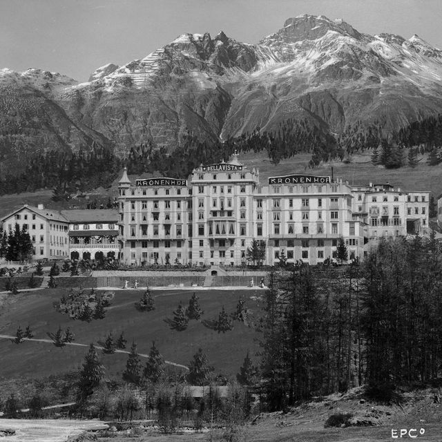 Mountain, Mountain range, Hill station, Black-and-white, Highland, Hill, Building, Alps, Architecture, Landscape, 