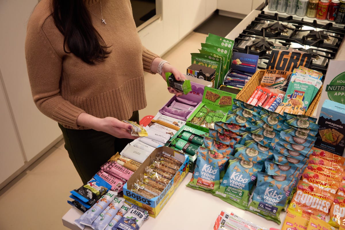 evaluating snacks and protein bars in the good housekeeping institute