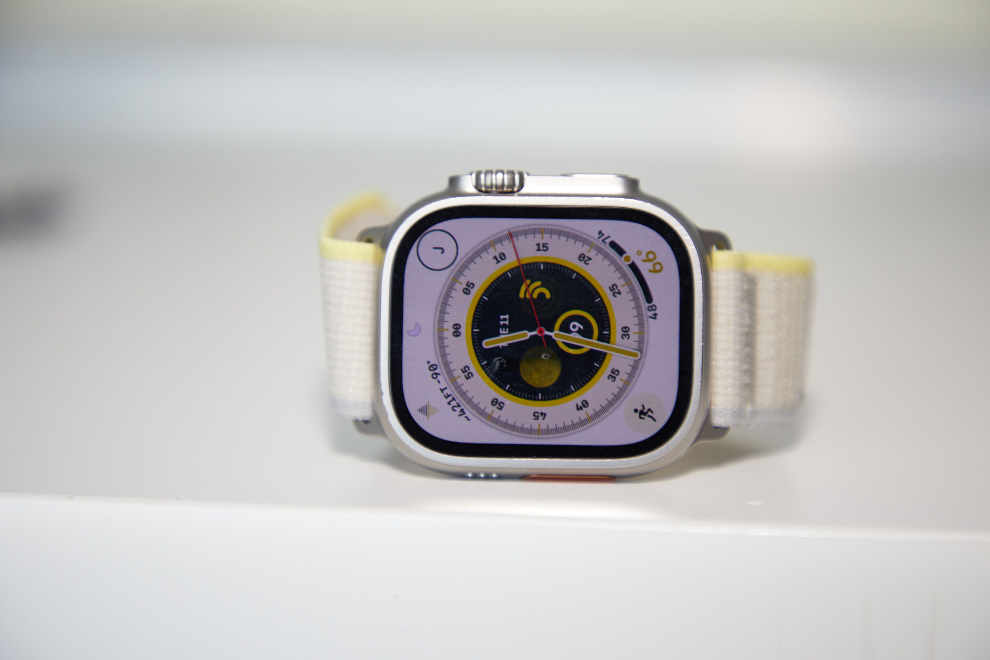 Apple Watch Ultra 49mm - Gadget Central