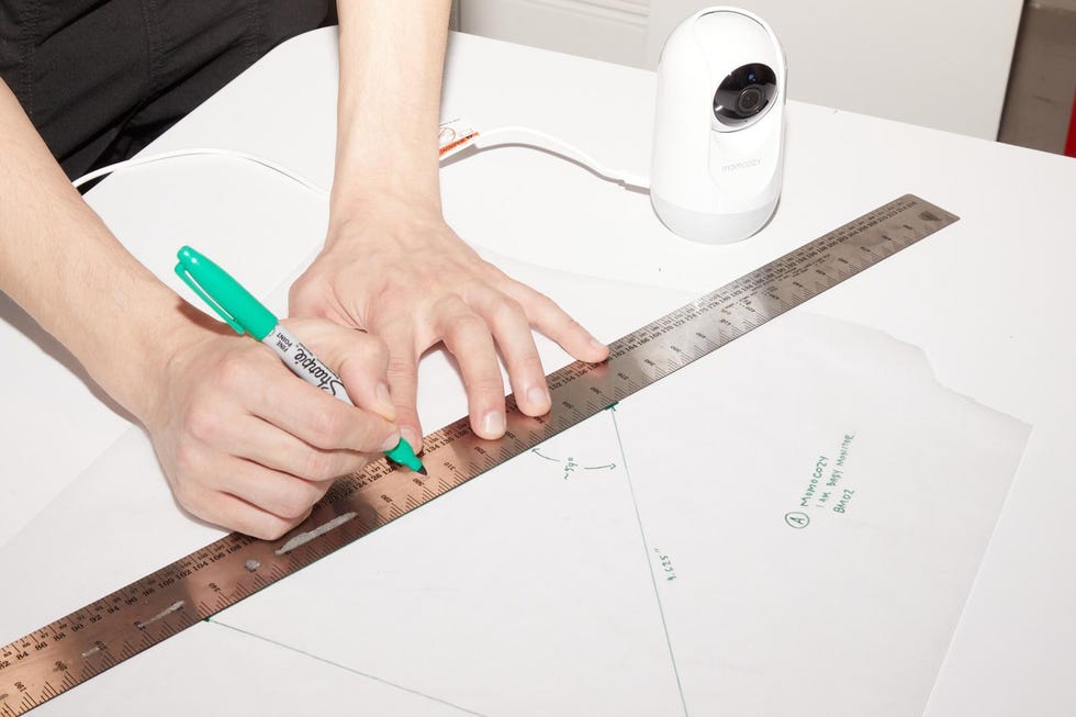 creating a pattern using a ruler and marker