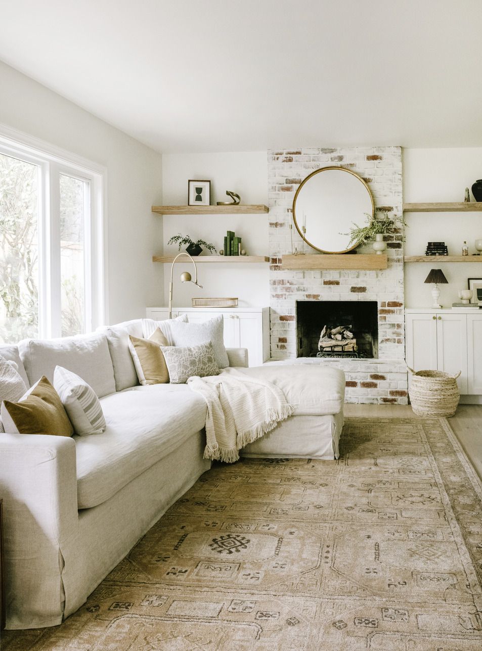 20 Elegant White Living Room Ideas For