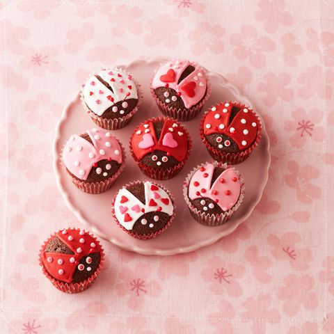 chocolate love 'bugs' ladybug cupcakes pick up from woman's day feb 2015 cover