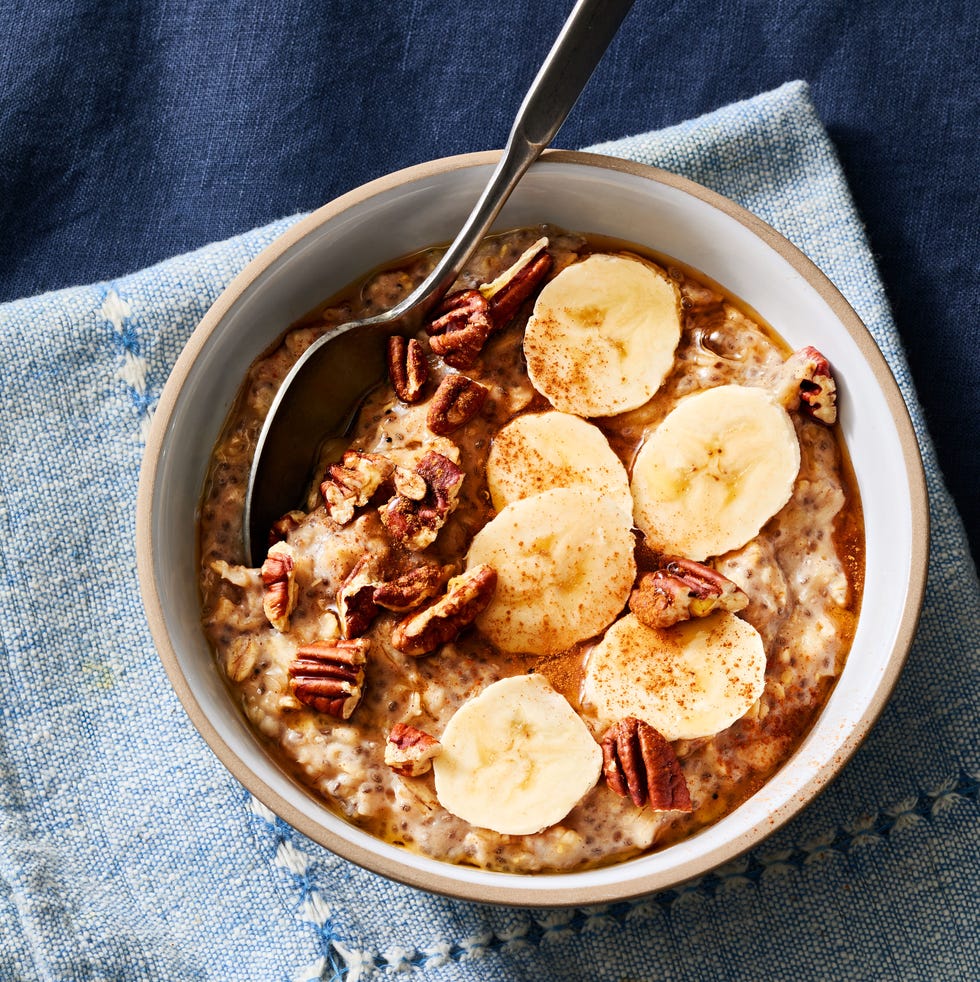 banana bread oatmeal chia seeds, ground cinnamon, maple syrup, pecans, oats