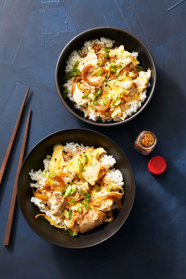 oyakodon boneless, skinless chicken thighs, short grain white rice, scallions, soy sauce, eggs, onions, togarashi