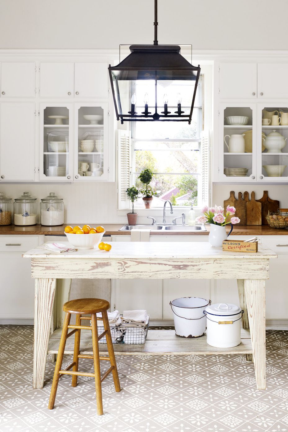 40 Kitchen Decor Ideas to Personalize Your Space