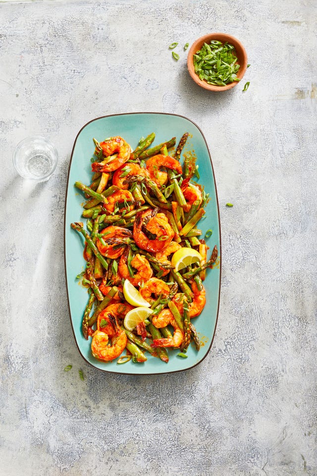 good housekeeping may 20245 ingredient dinnershrimp and asparagus stir fry