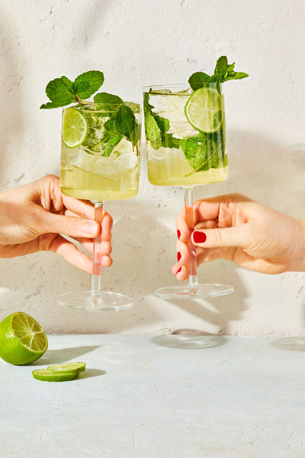 hugo spritz with mint and lime