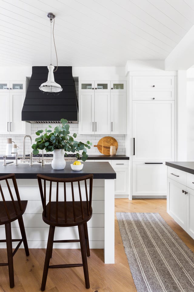 Tour a White and Teal Transitional Kitchen in California