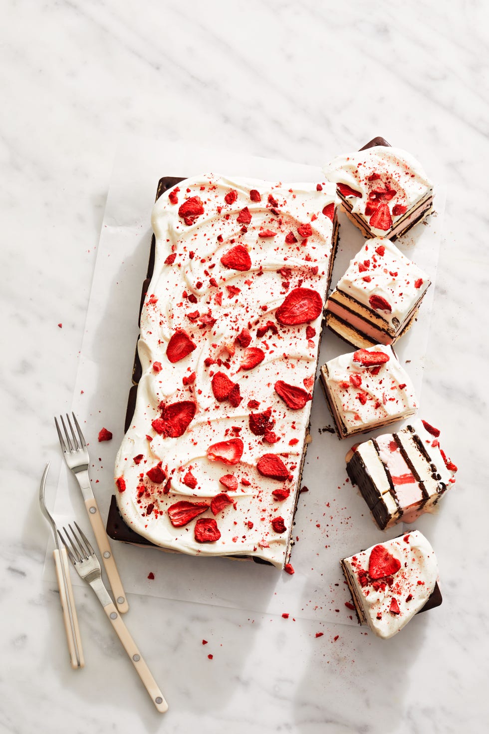 ice cream sandwich cake