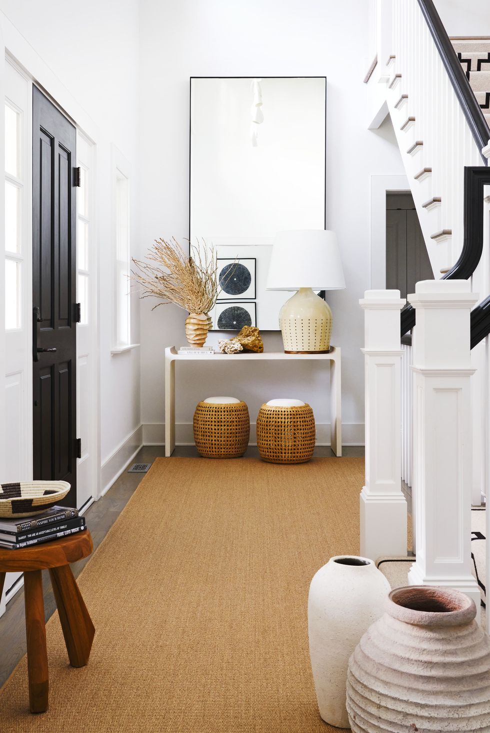 10 Tips for Styling The Best Hallway Ever  Runner rug entryway, Front door  entryway, Rug runner hallway