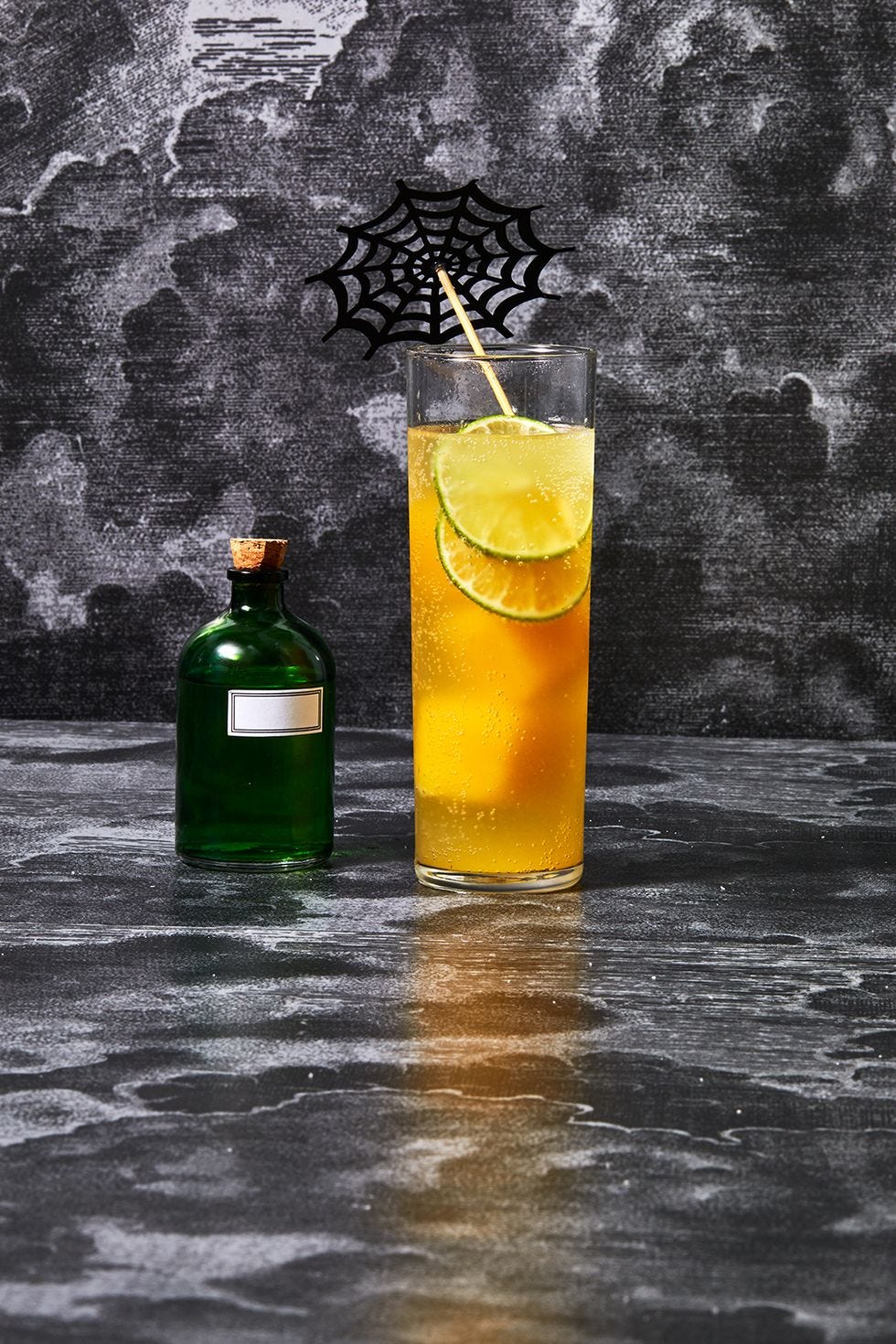 Halloween Drinks: Toxic Tonic