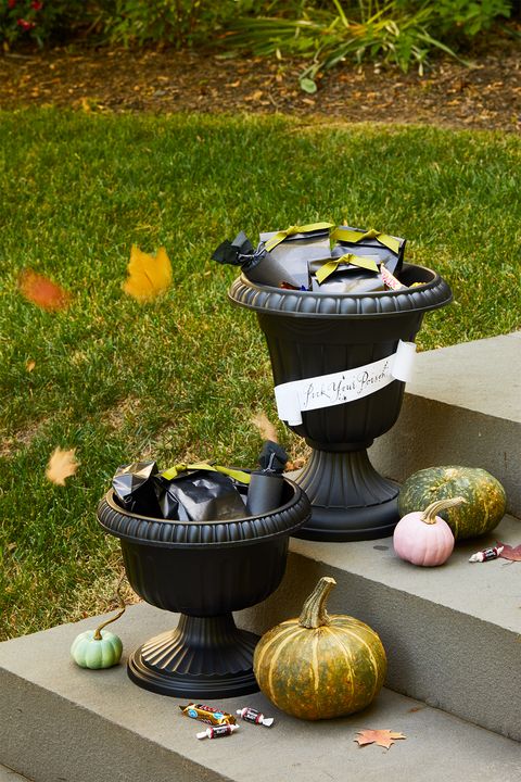 outdoor halloween candy urn