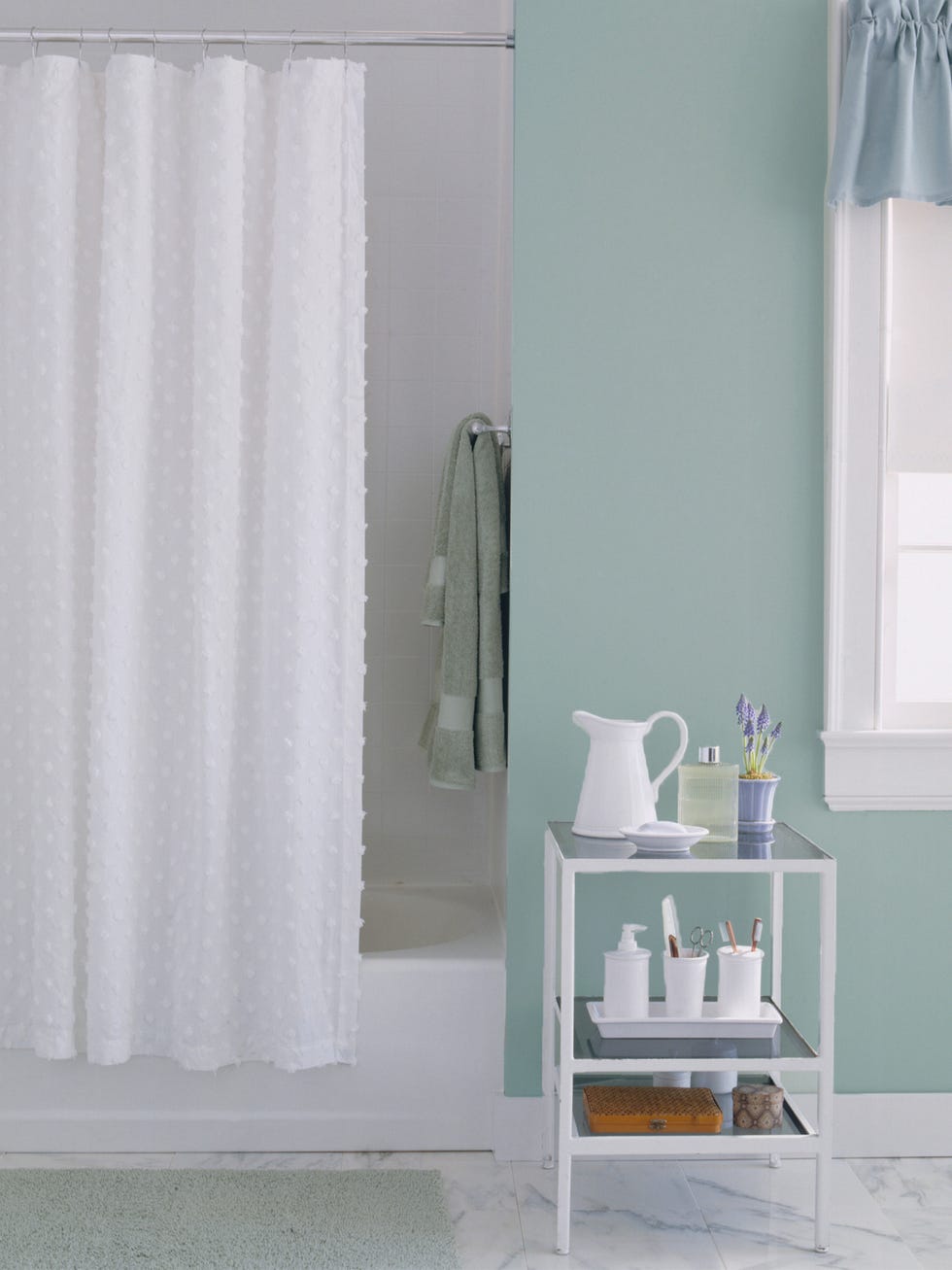 White, Curtain, Shower curtain, Room, Product, Interior design, Bathroom accessory, Bathroom, Window treatment, Textile, 