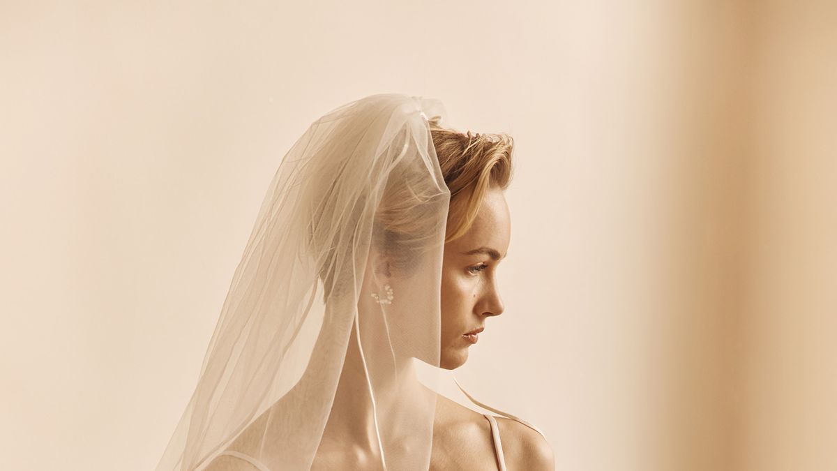 preview for 20 of the most unforgettable film wedding dresses