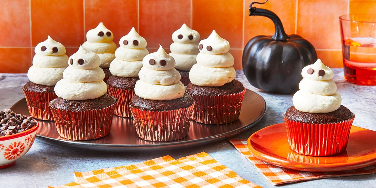 These Ghost Cupcakes Are So Good, It’s Scary