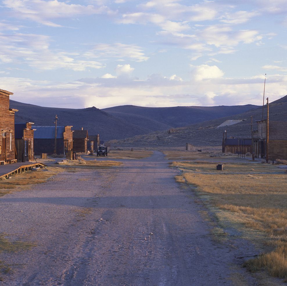 Visit the USA: Explore Abandoned Ghost Towns in 5 U.S. States