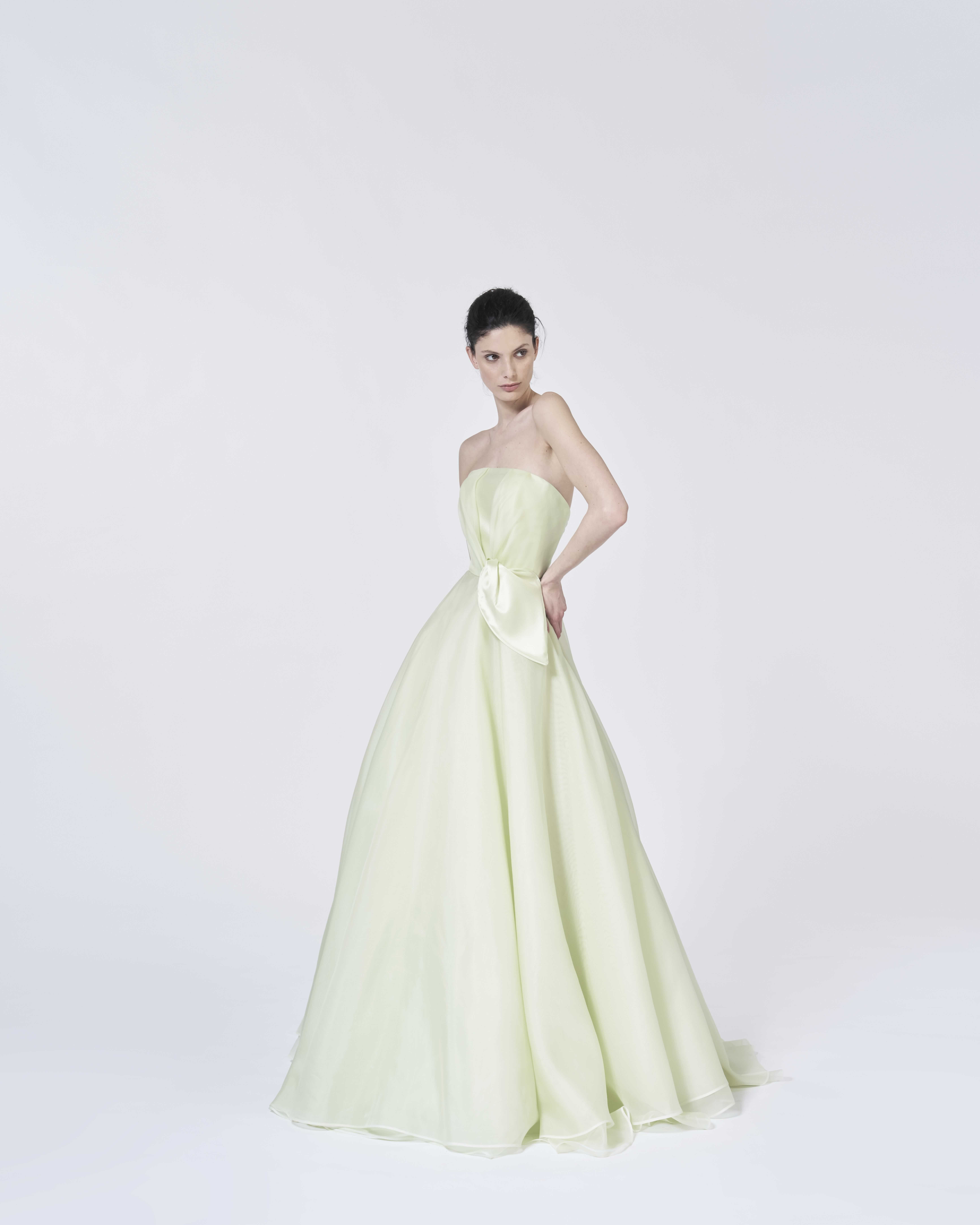 アントニオ リーヴァ2021FALLコレクション｜ELLE mariage [エル