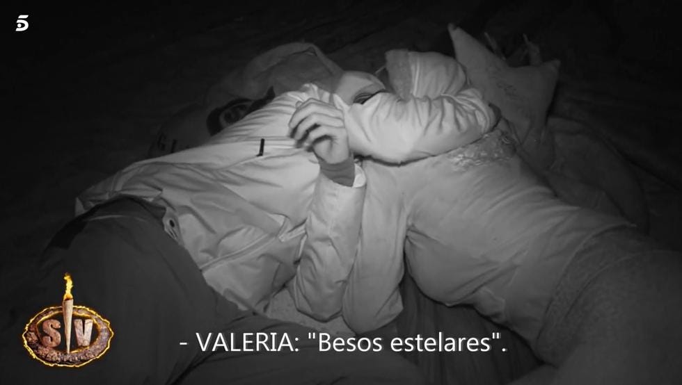 noche de besos apasionados en supervivientes entre valeria y gianmarco