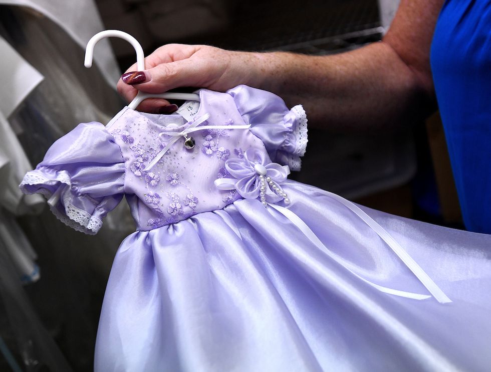 Blue, Purple, Dress, Clothing, Cobalt blue, Gown, Fashion, Child, Hand, Bridal party dress, 