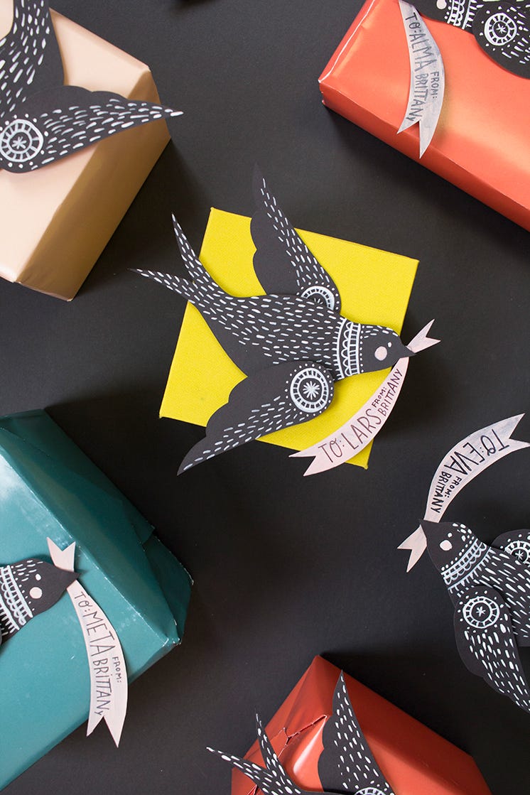 black bird gift tag