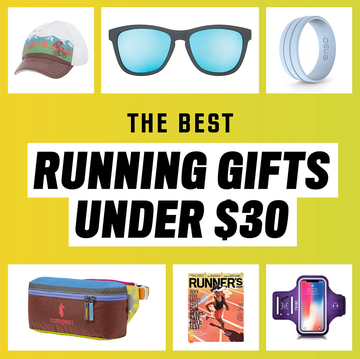 the best gifts for runners under 30 dollars