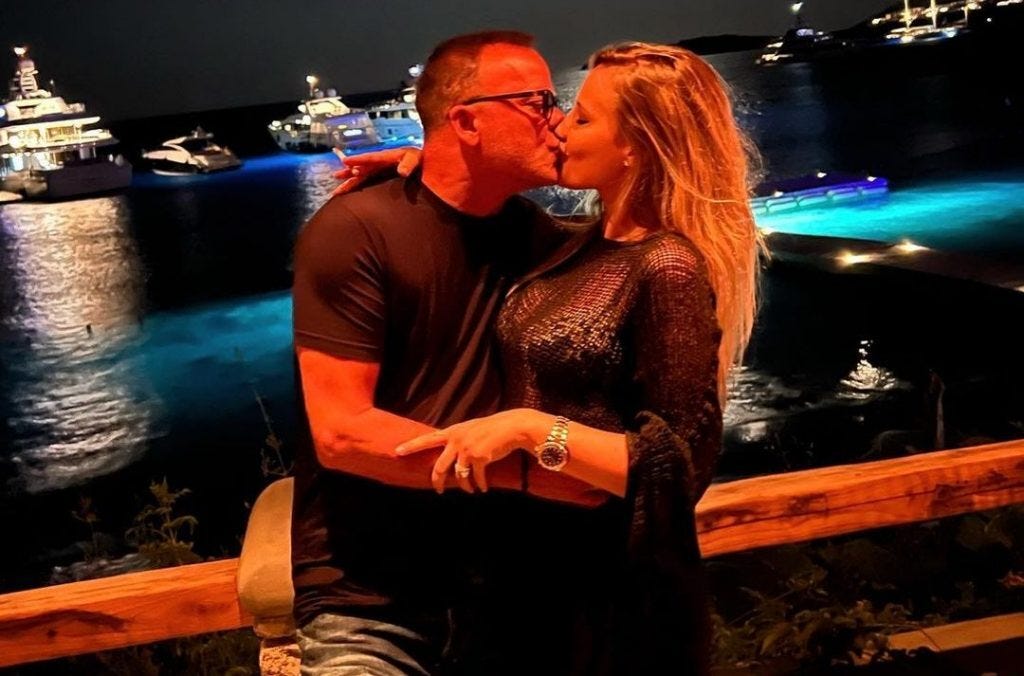 Gigi D'Alessio, la romantica dedica d'amore in tv: chi è Denise Esposito