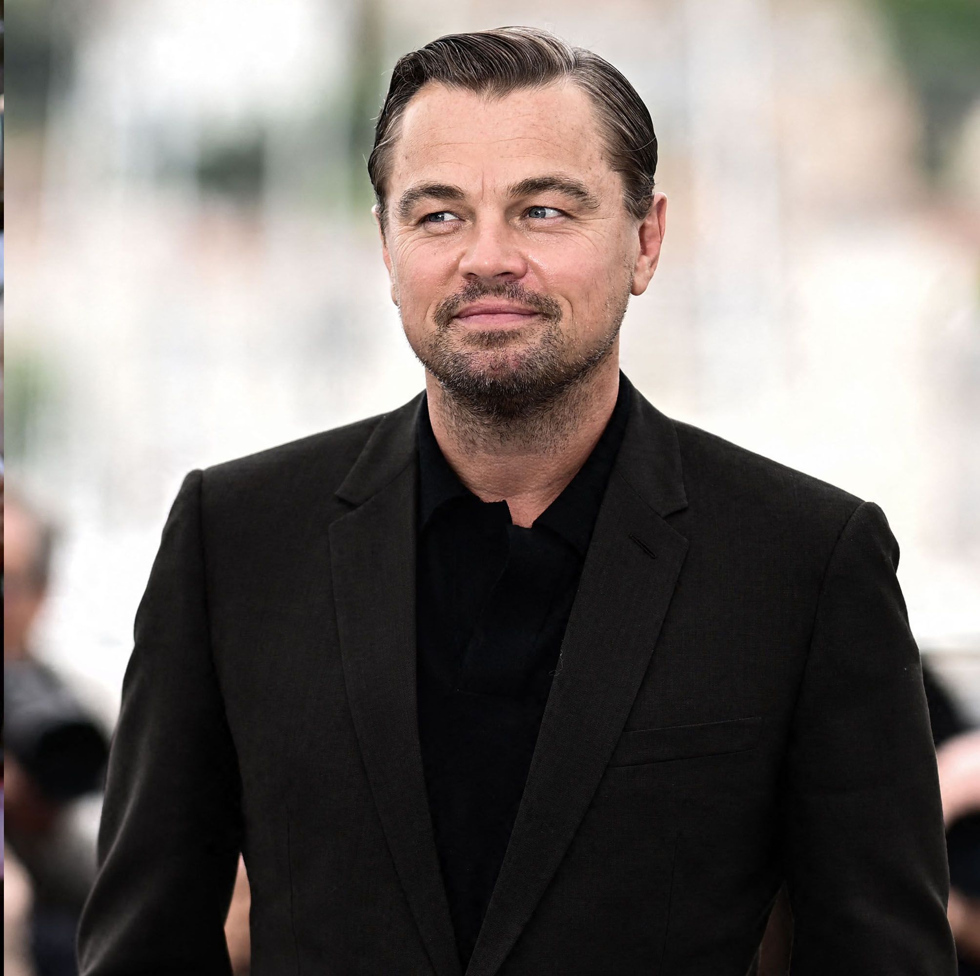 Why Leonardo DiCaprio's Friends Don't Think He'll *Fully* Settle Down With Gigi Hadid