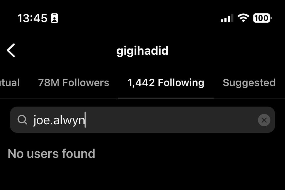 gigi hadid no longer following joe alwyn as of 145 pm friday, april 21