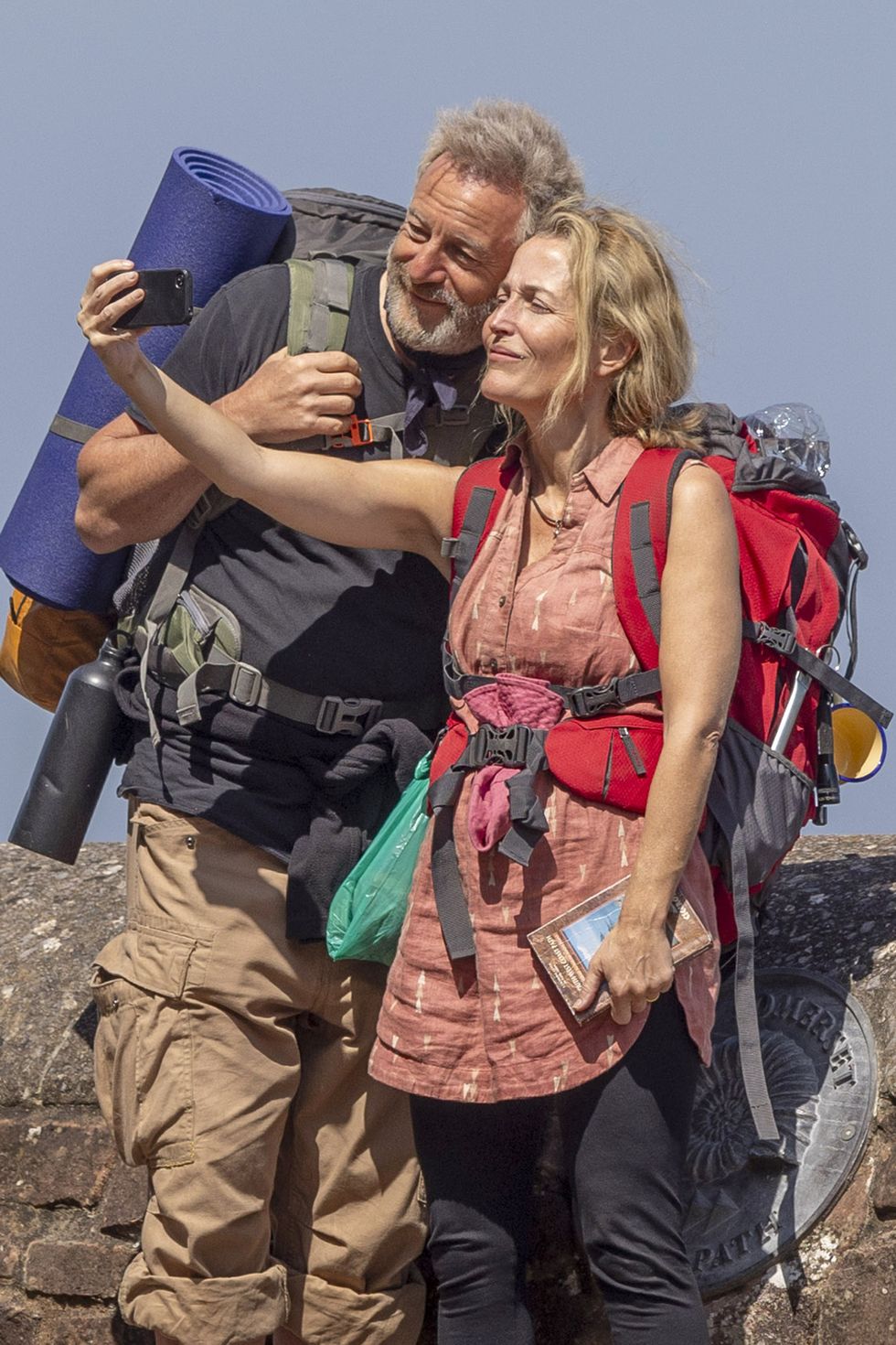 Gillian Anderson und Jason Isaacs filmen den Salzweg