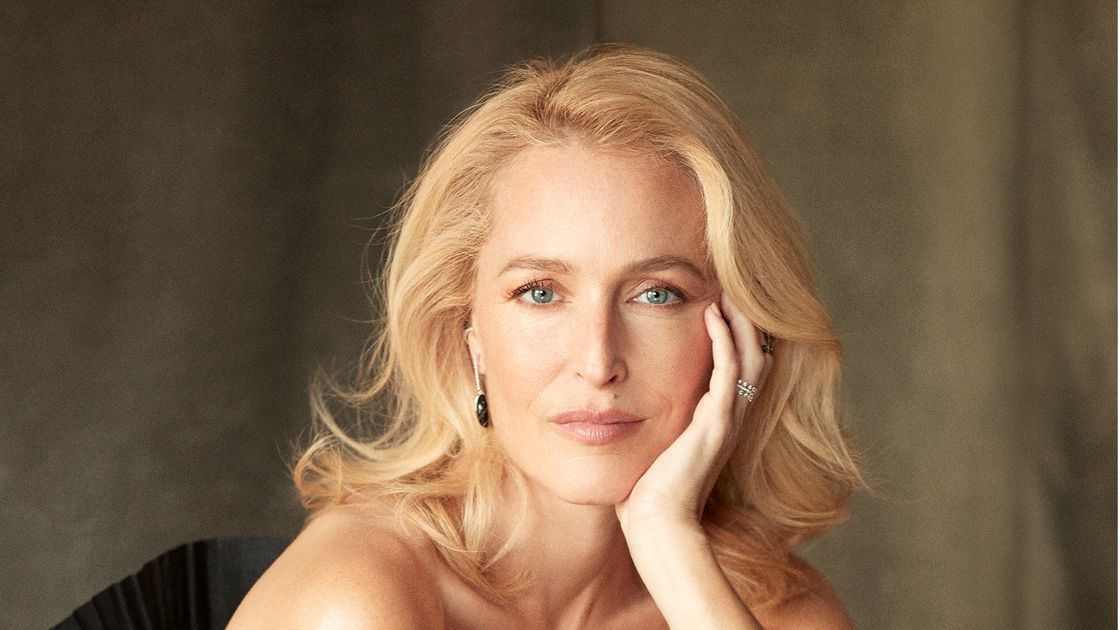 preview for Master the Art: Gillian Anderson on how to get into character
