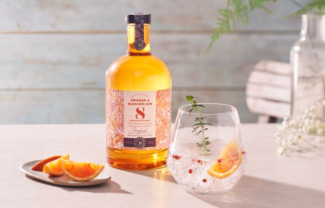 Drink, Distilled beverage, Alcoholic beverage, Glass bottle, Liqueur, Bottle, Whisky, Alcohol, Ingredient, Barware, 