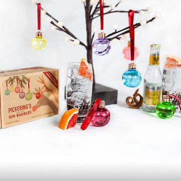 Product, Branch, Christmas decoration, Drink, Liquid, 