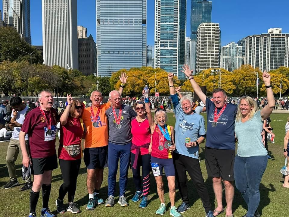 gina Las little and her running friends at the chicago marathon