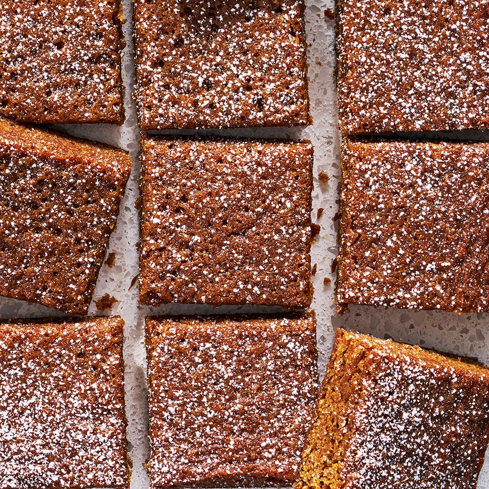 gingerbread blondies dusted with powdered sugar