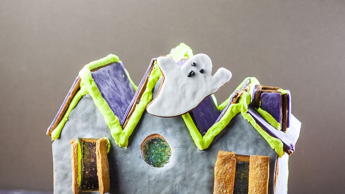 preview for Gingerbread Haunted House