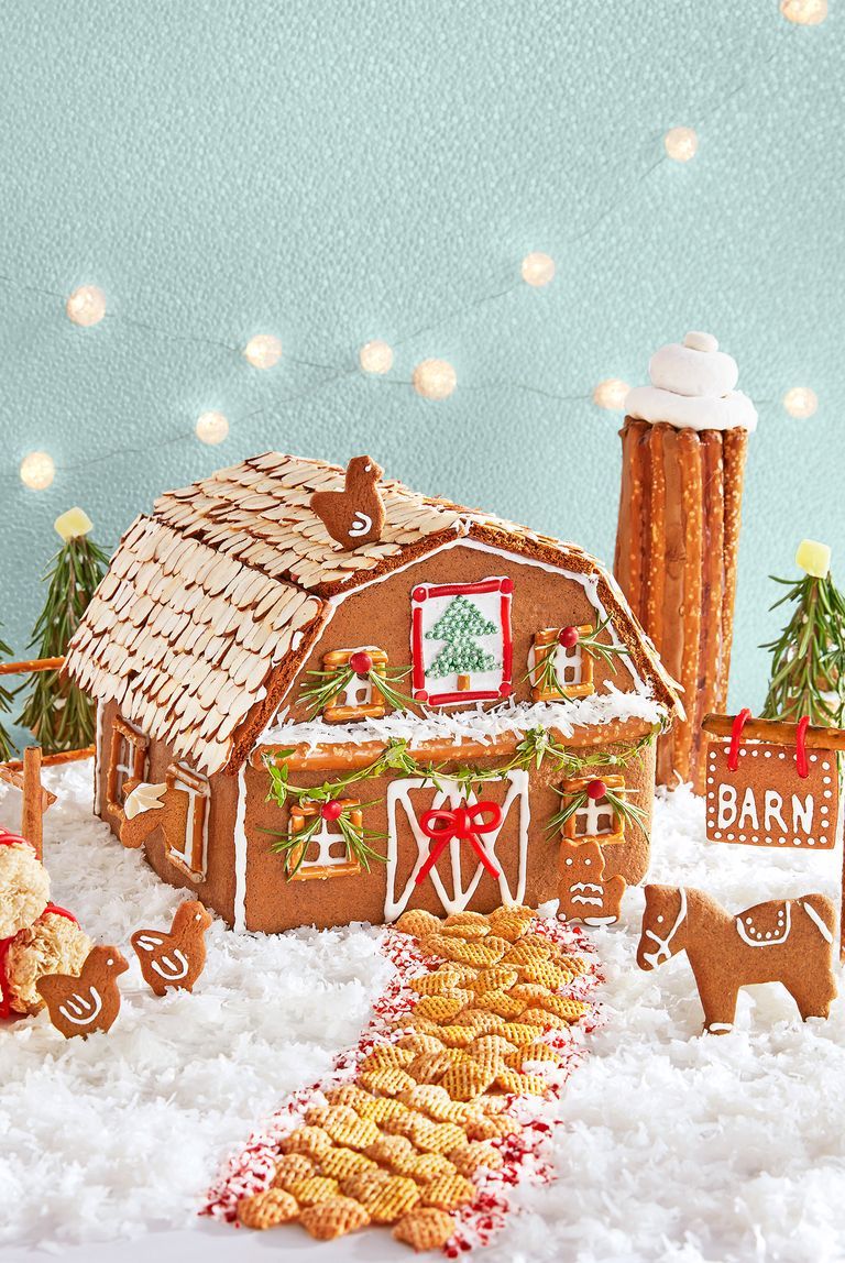 55 Best Gingerbread Houses - Pictures of Gingerbread House Design Ideas