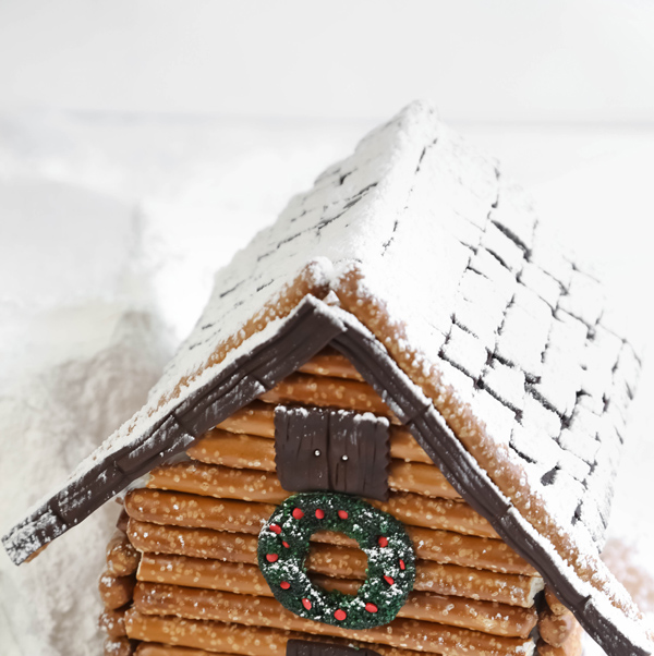 gingerbread house decorations log cabin