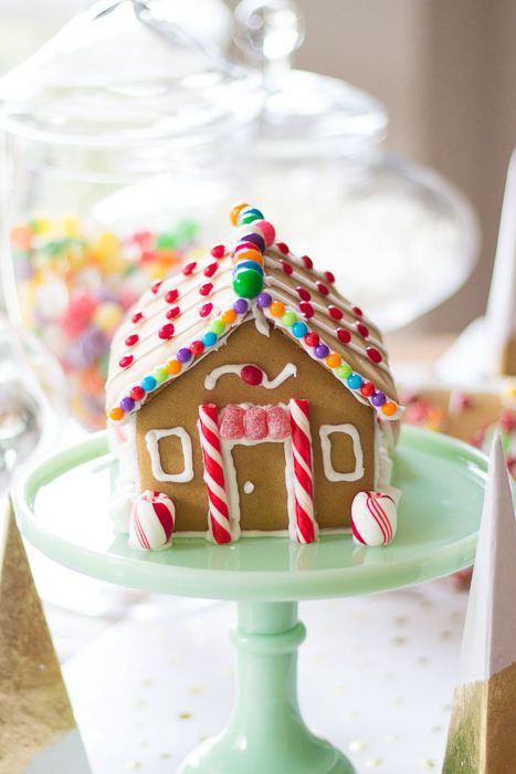 gingerbread house ideas candy cane gingerbread house