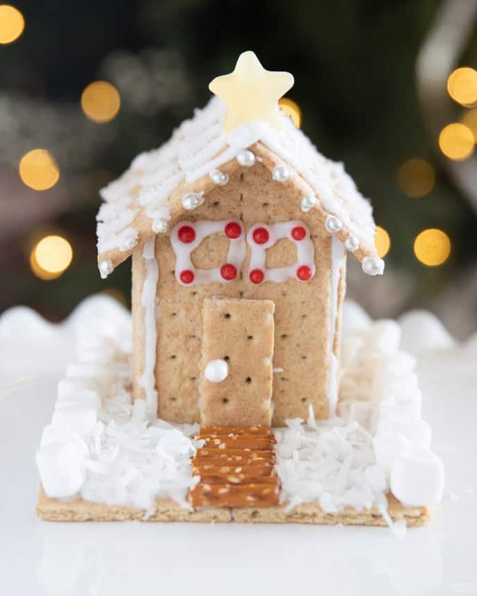 gingerbread house ideas mini graham cracker gingerbread house