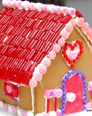 gingerbread house ideas candy heart gingerbread house