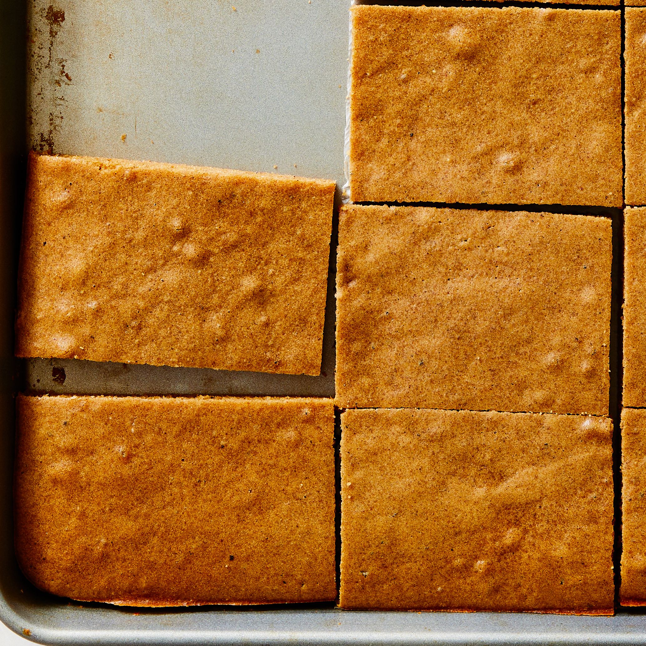 Gingerbread Sheet Pan Pancakes