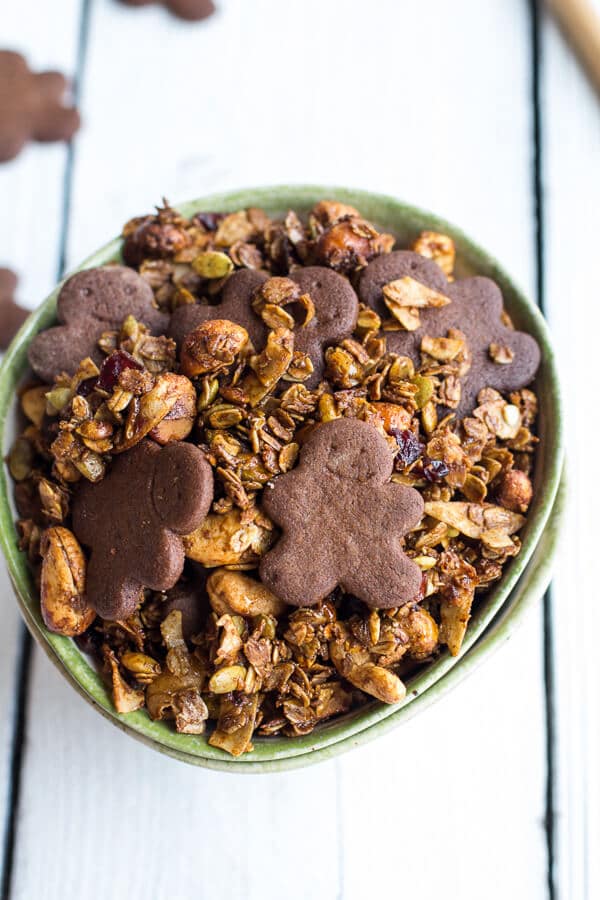 Dish, Food, Cuisine, Meal, Snack, Granola, Breakfast, Ingredient, Breakfast cereal, Vegetarian food, 
