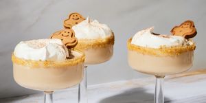 gingerbread martini with whipped cream, cinnamon and gingerbread