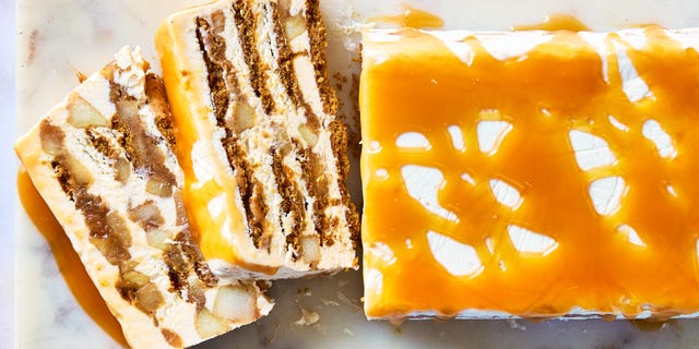 layered icebox cake with apples, gingersnaps, and caramel