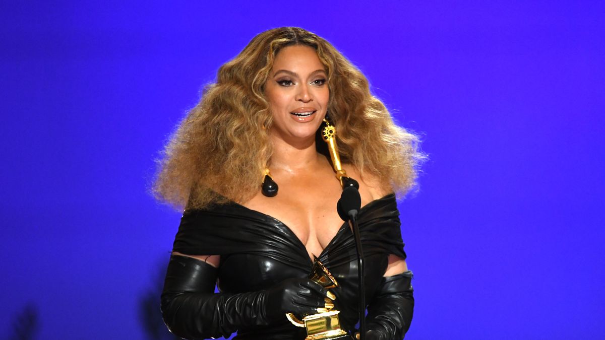 preview for COSMO - Beyonce, l'evoluzione dello stile in 15 secondi