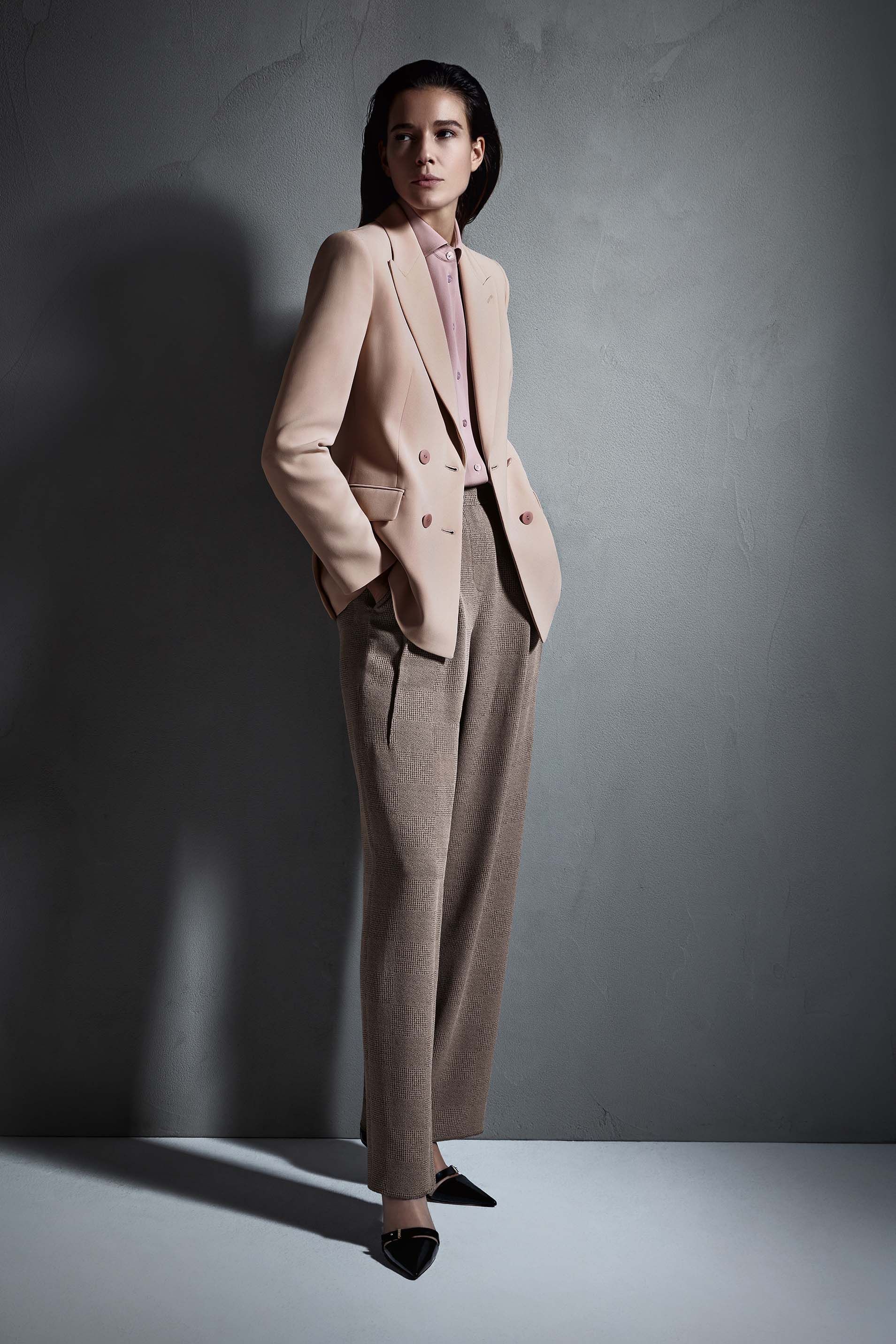 Giorgio Armani launches made-to-order service for womenswear