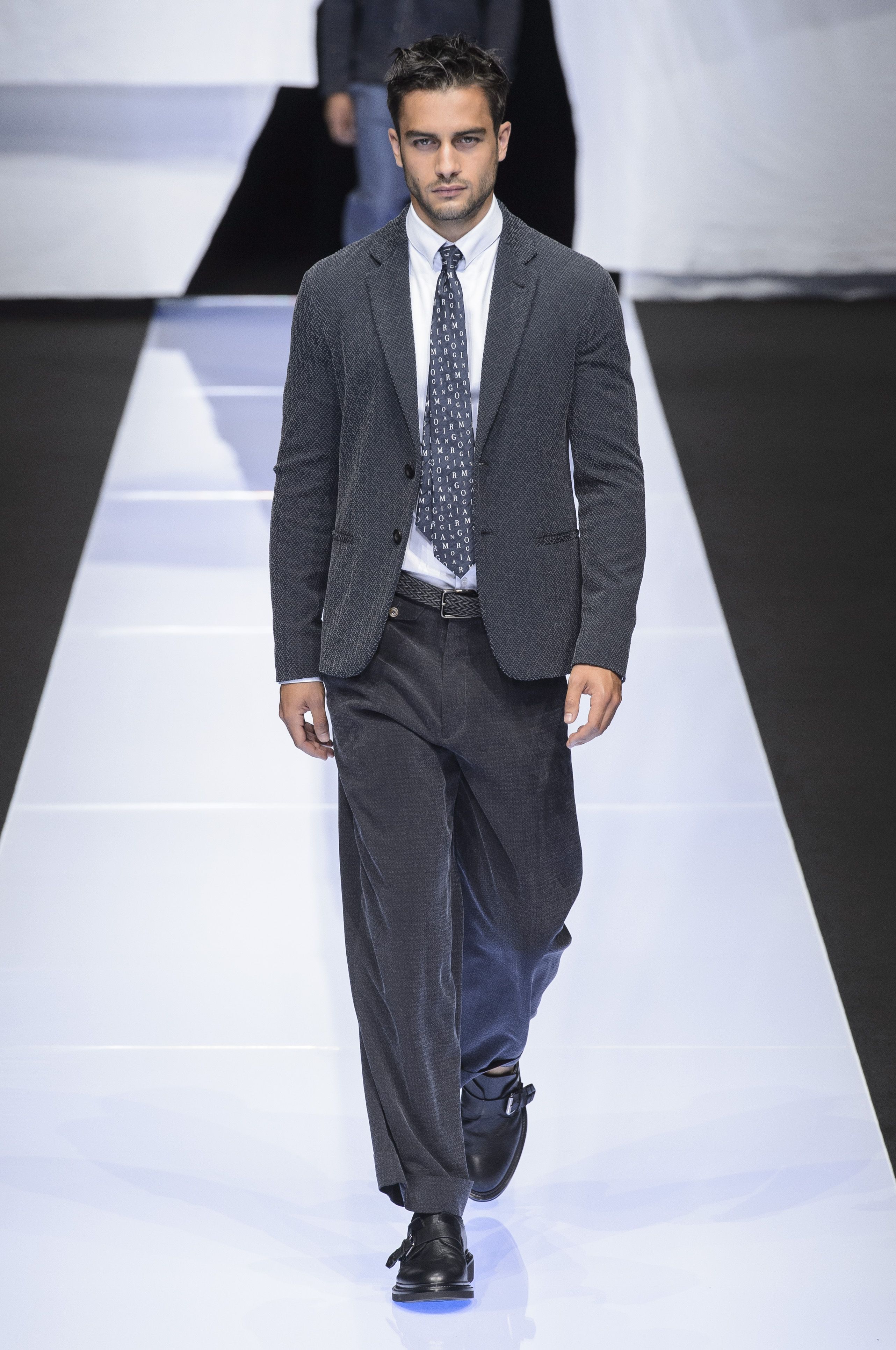 Giorgio Armani rende classico anche il workwear