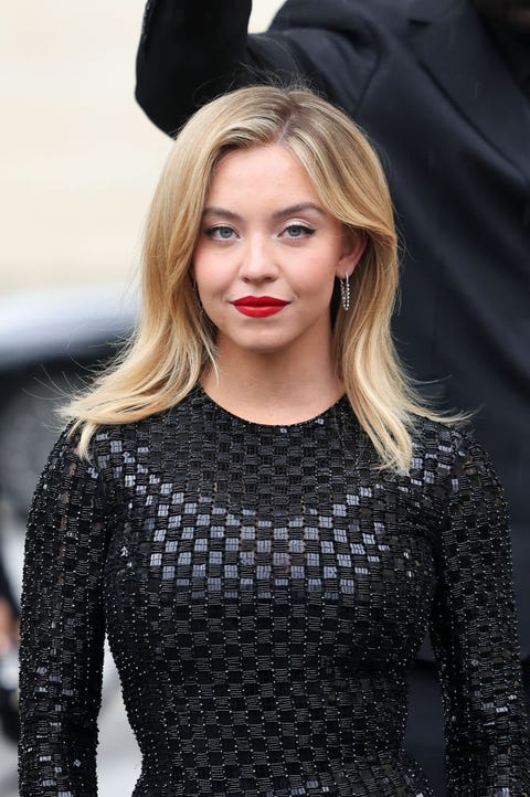 Sydney Sweeney Hair - Every Stunning Hairstyle By Sydney Sweeney