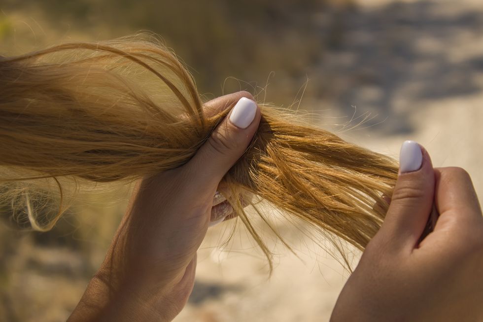漂髮後如何維持髮色、避免髮絲斷裂？髮型師親授特殊色漂染前後保養方法、注意事項